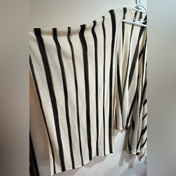 Torrid Ivory & Black Stripe Ruana cardigan - Picture 8 of 11